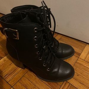 Guess Combat Black Boots Size 6
